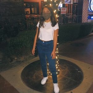 Meet your Posher, Landry